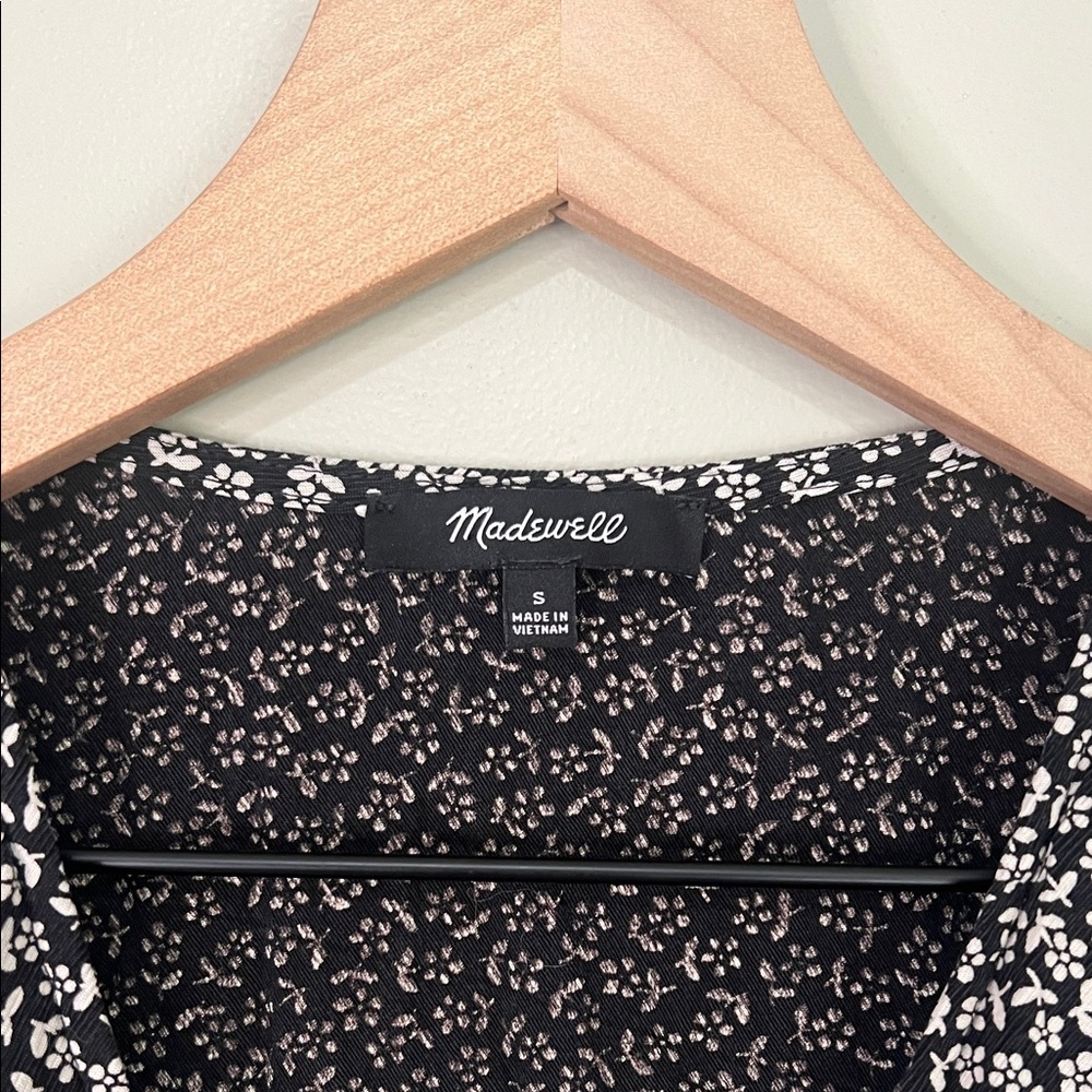 Madewell Black and White Floral Blouse Cropped Womens Small - Picture 2 of 8